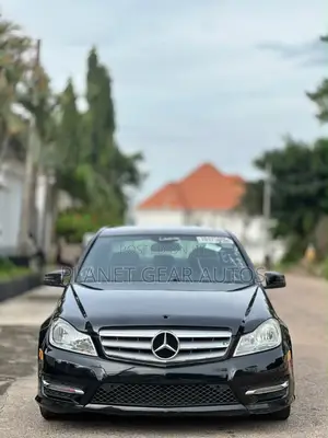 Mercedes-Benz C300 2013 Black