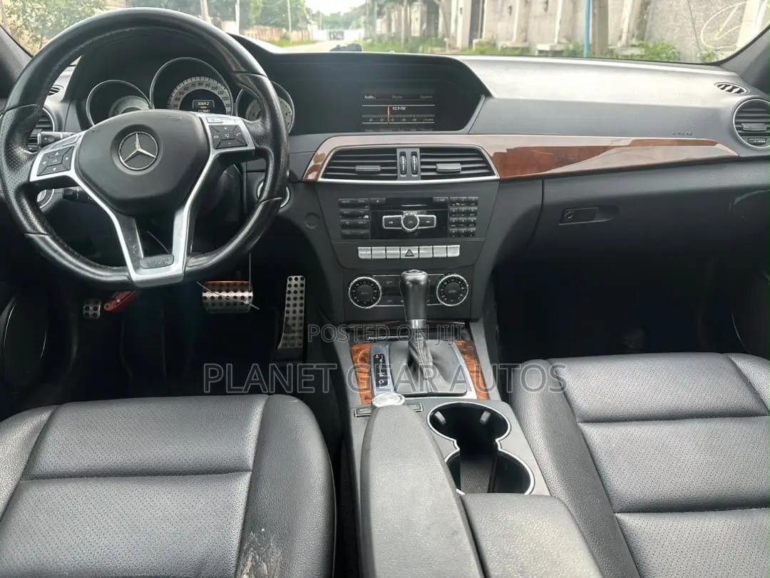 Mercedes-Benz C300 2013 Black