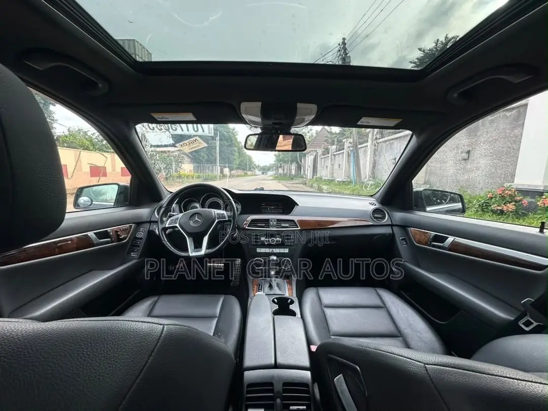 Mercedes-Benz C300 2013 Black