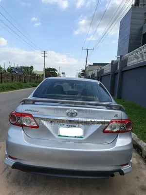 Toyota Corolla S Special Edition 4dr Sedan (1.8L 4cyl 4A) 2013 Silver