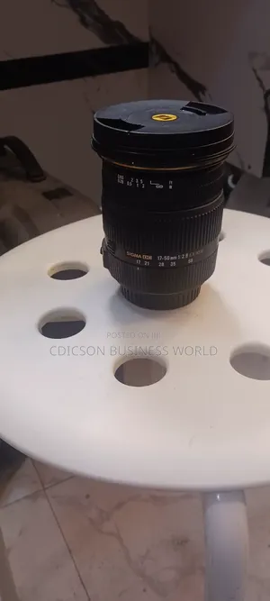Sigma Canon Lens 17-50 Dx.