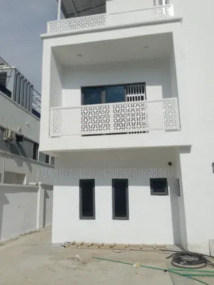 5bdrm Duplex in Ochacho Estate, Life Camp for rent