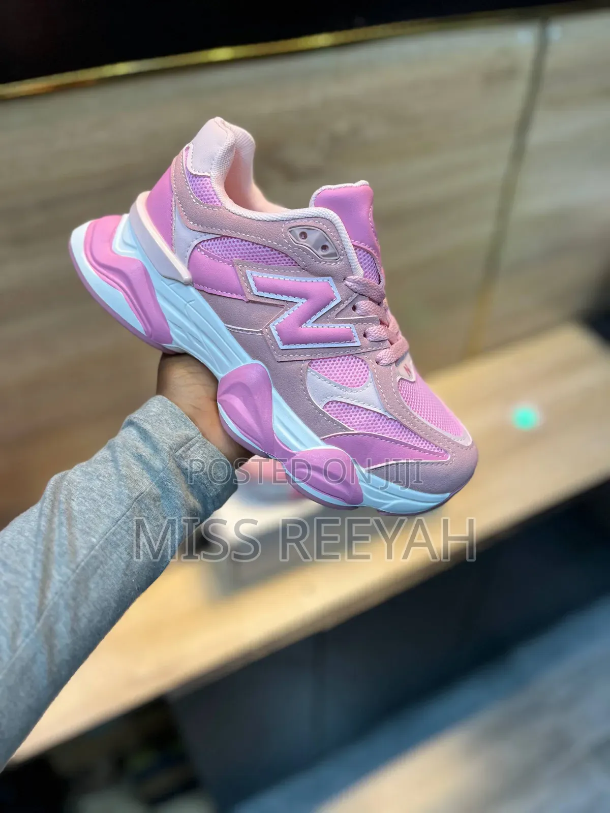 Available in Size 37-40
