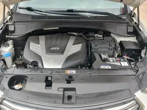 Hyundai Santa Fe Limited AWD 2017 White