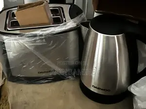 New Electric Kettle and Toaster Daewood