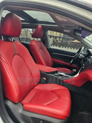 Toyota Camry XSE (2.5L 4cyl 8A) 2019 White