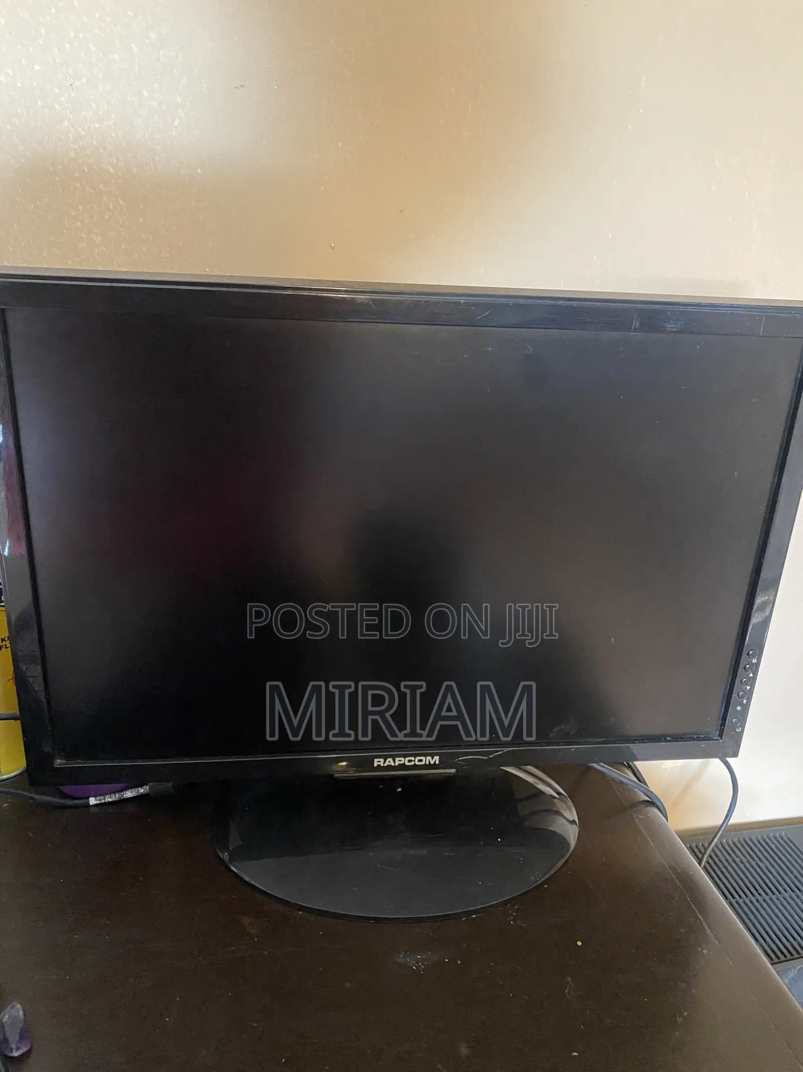 RAPCOM 22” LCD Monitor – Clean Working