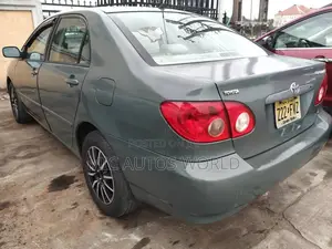 Toyota Corolla 2006 Green