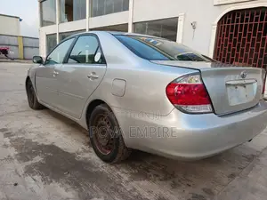Toyota Camry 2006 Silver