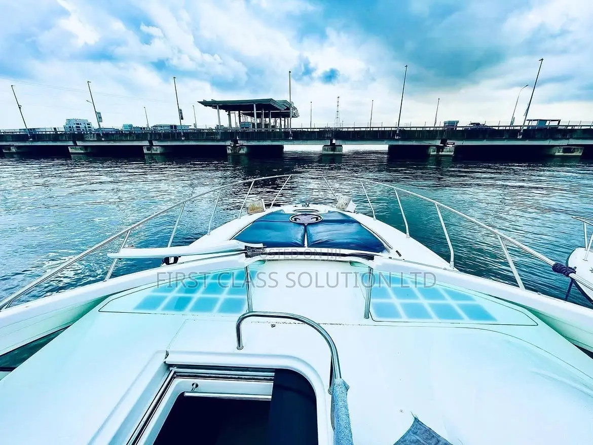 Luxury Boat With VIP Interior Available for Hire