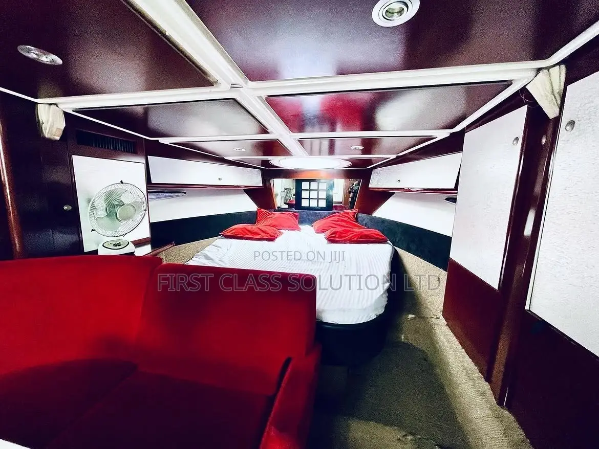 Luxury Boat With VIP Interior Available for Hire