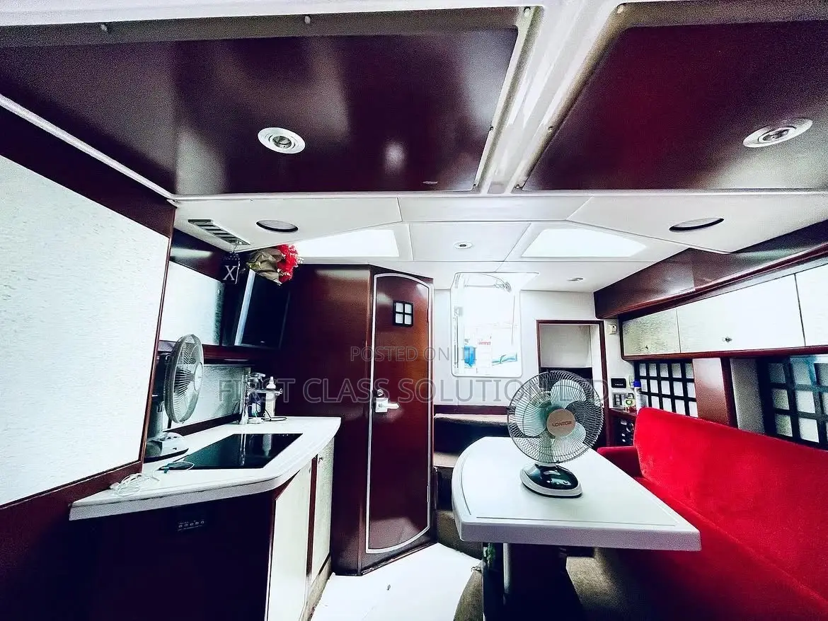 Luxury Boat With VIP Interior Available for Hire