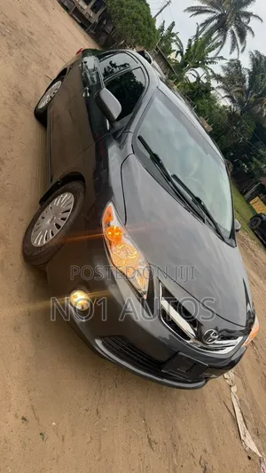 Toyota Corolla 2013 Gray