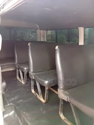 Toyota HiAce 2015 White