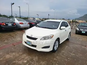 Toyota Matrix 2010 White