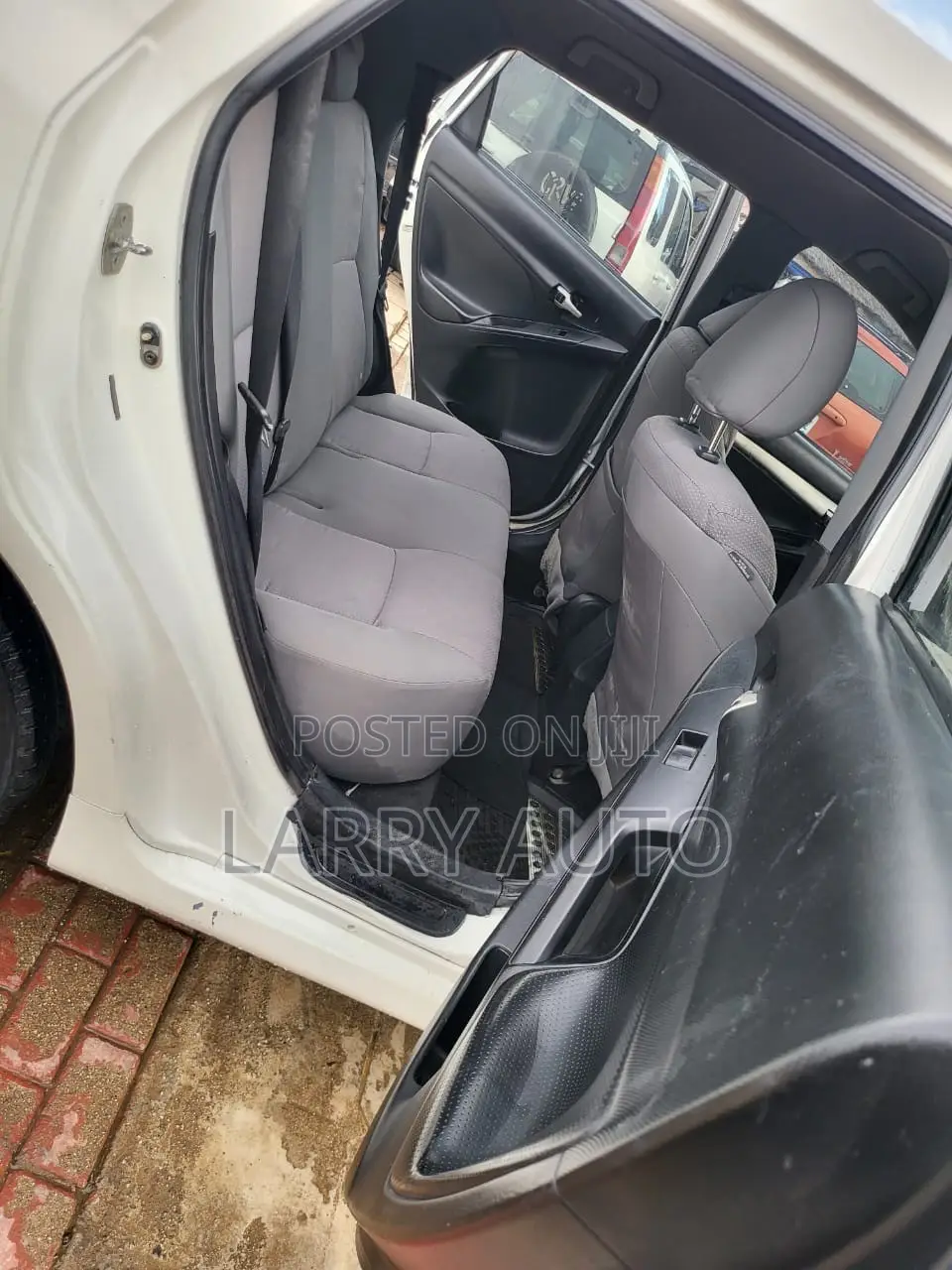 Toyota Matrix 2010 White