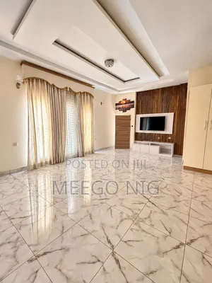 1bdrm Shared Apartment in Thomas Estate Lekki for rent