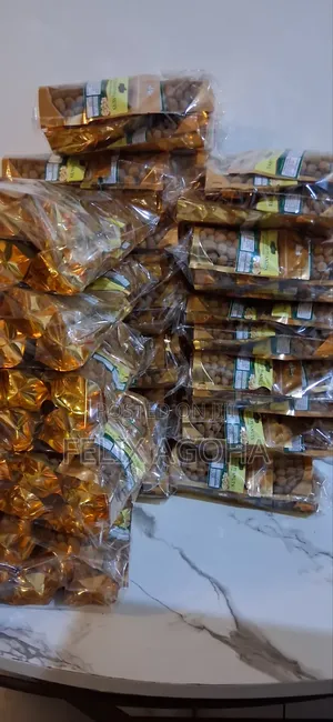De Eselix Coated Peanuts