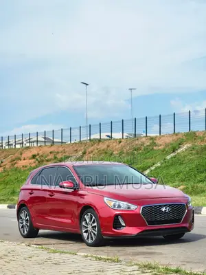 Hyundai Elantra 2018 Red