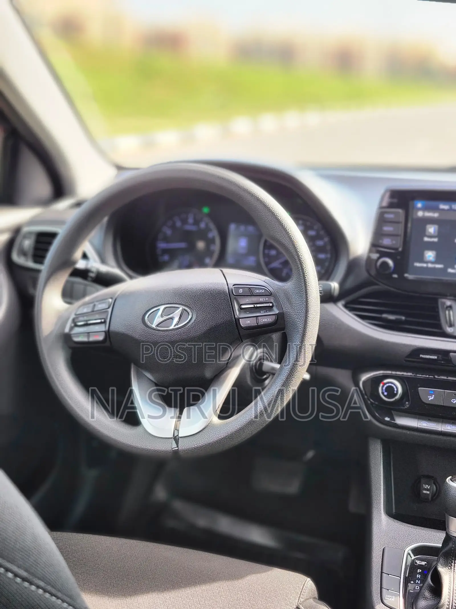 Hyundai Elantra 2018 Red