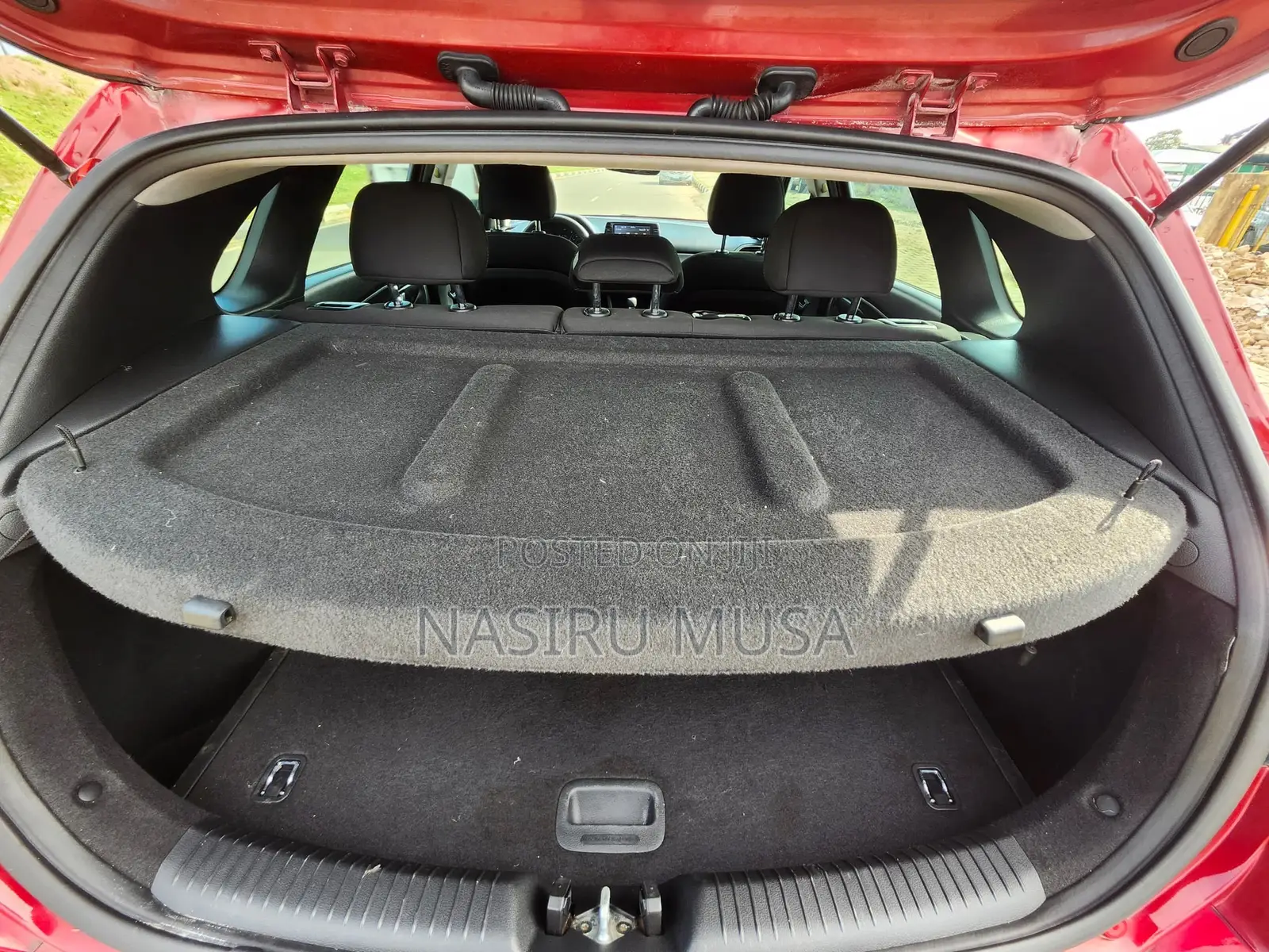 Hyundai Elantra 2018 Red