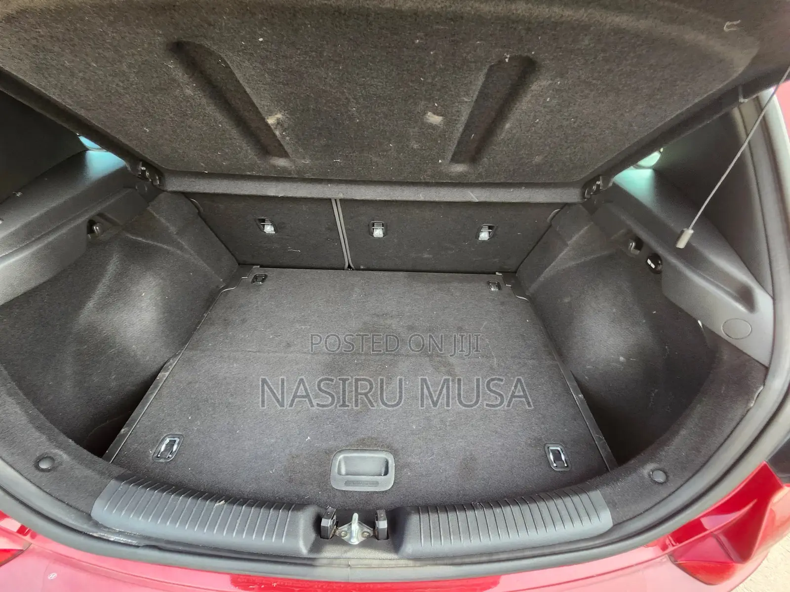 Hyundai Elantra 2018 Red