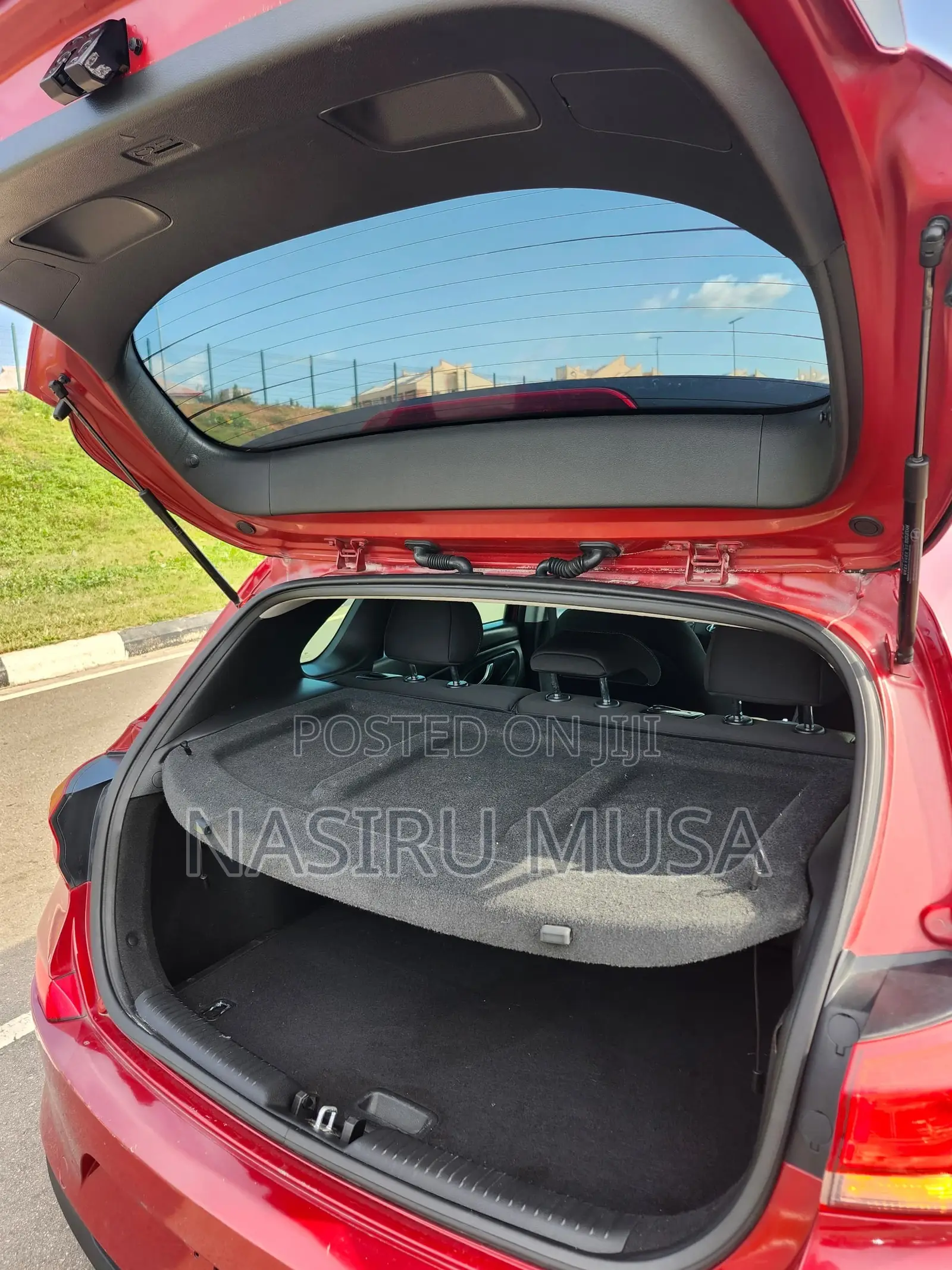 Hyundai Elantra 2018 Red