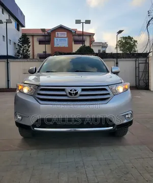 Toyota Highlander 2011 Silver