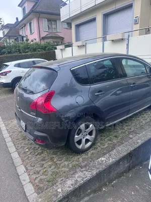 Peugeot 3008 2011 Gray