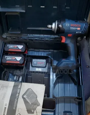 Bosch GDS 18v-400 Professional Cordless Impact Wrench Kit,