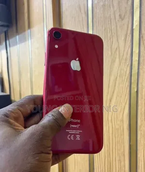 Apple iPhone XR 64 GB Red
