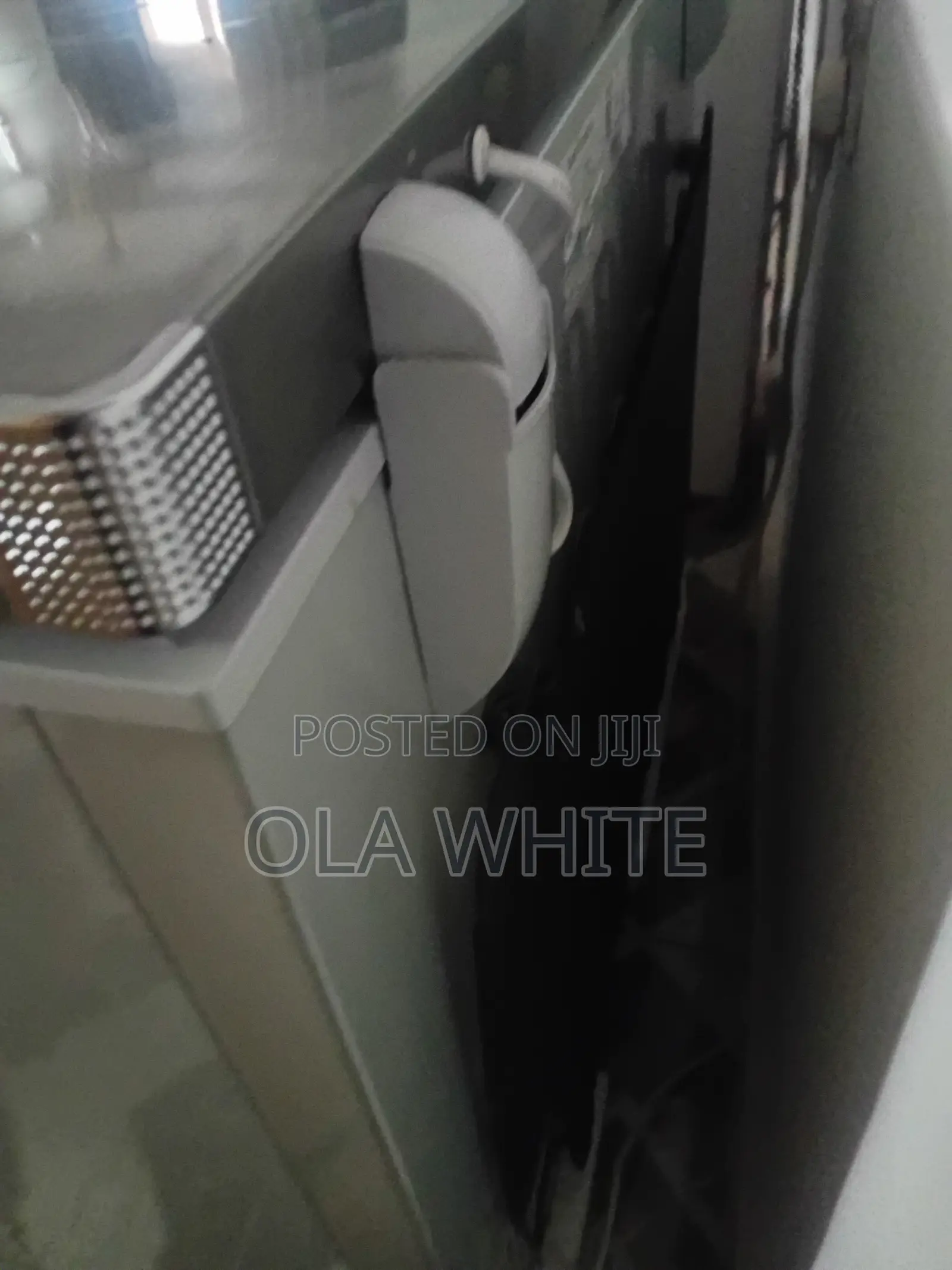 Inverter Freezer 250l Almost New