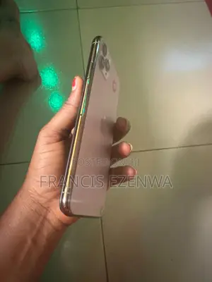 Apple iPhone 11 256 GB Gold