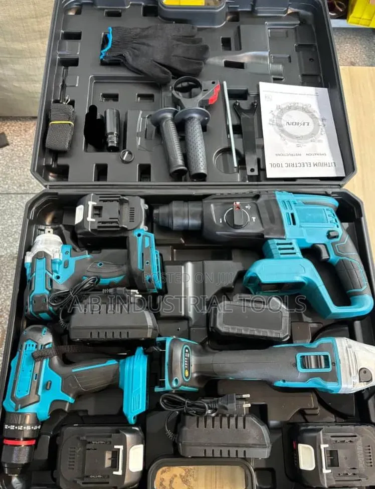 Makita 4-in-1 Cordless Power Tool Combo Kit
