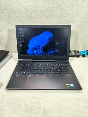 Laptop Dell Inspiron 15 7577 Gaming 16GB Intel Core i7 HDD+SSD 1T