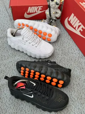 Nike Mind 002 Sneakers
