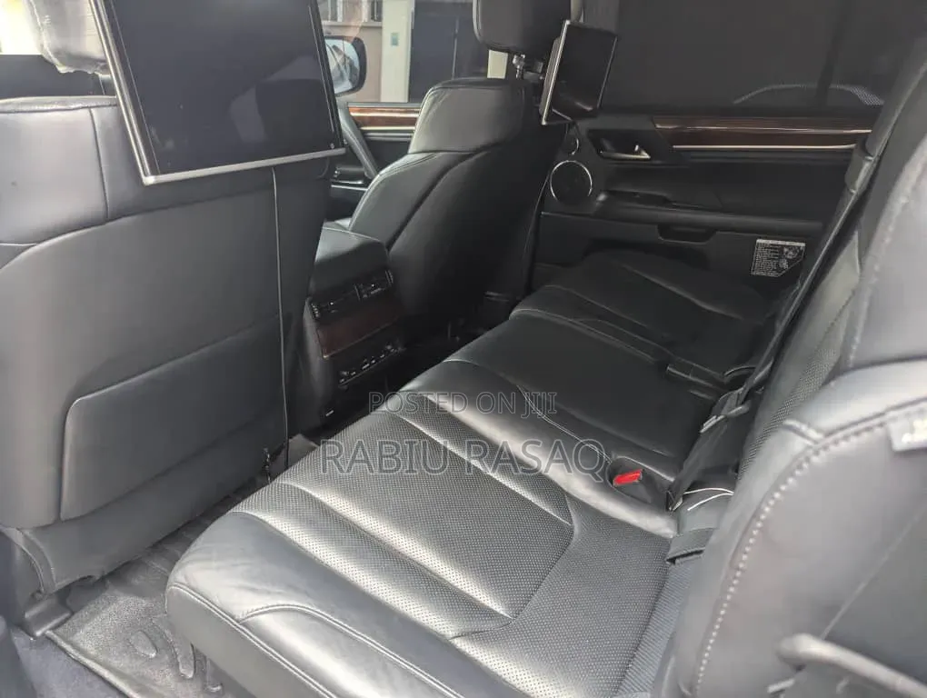 Lexus LX 2017 White