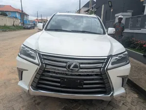 Lexus LX 2017 White