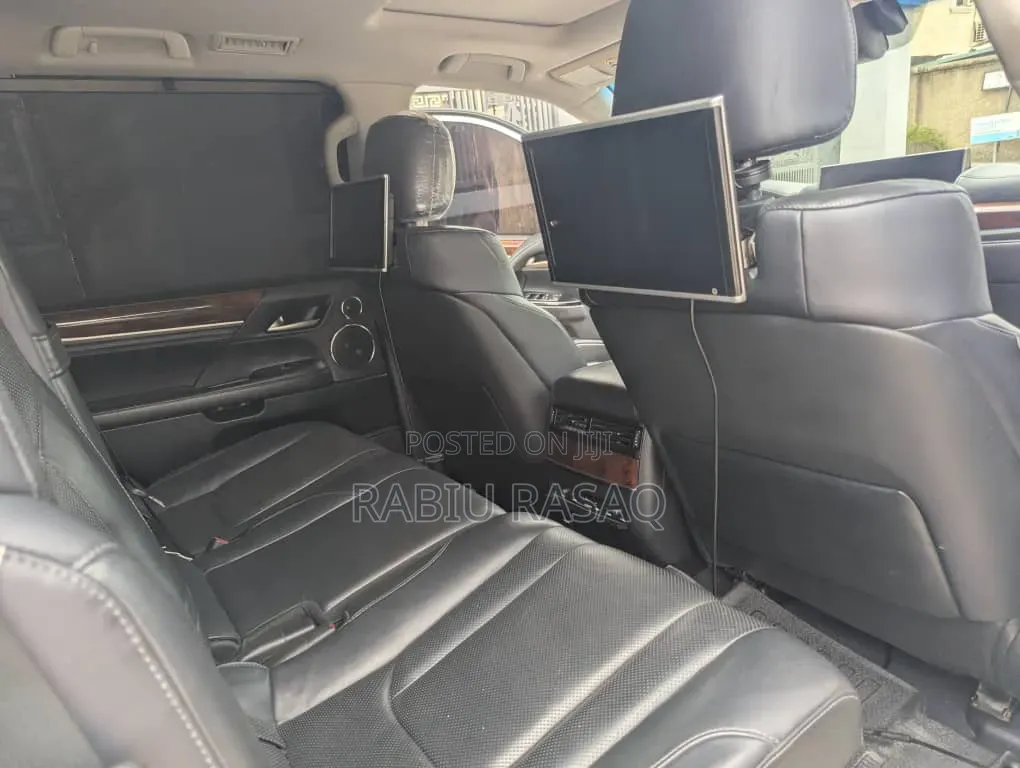 Lexus LX 2017 White