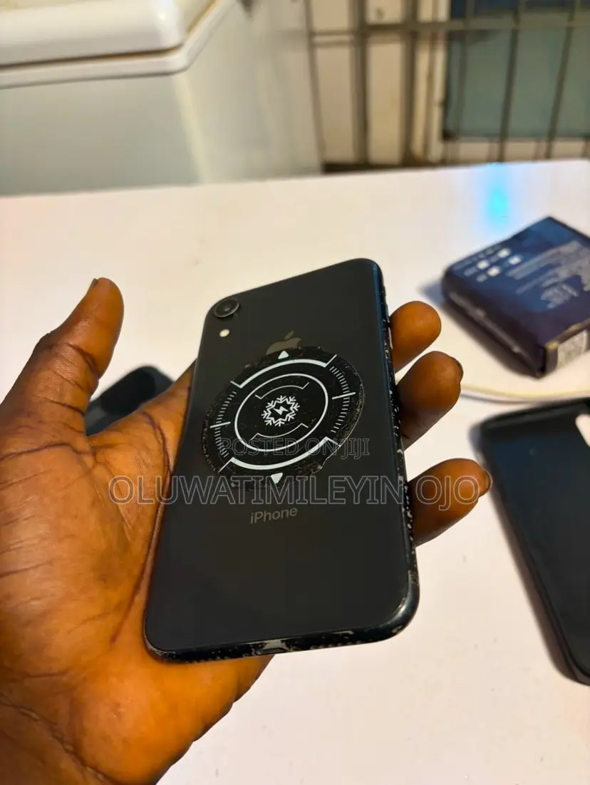 Apple iPhone XR 64 GB Black