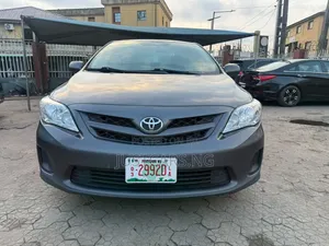 Toyota Corolla 2012 Gray