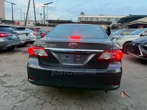Toyota Corolla 2012 Gray
