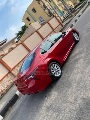 Toyota Camry SE 2022 Red