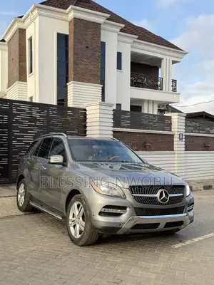 Mercedes-Benz M Class ML350 4MATIC 4dr SUV AWD (3.5L 6cyl 7A) 2014 Gray