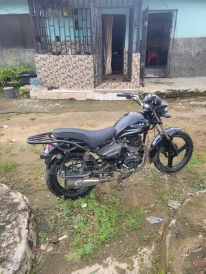 Qlink XF 200 2022 Black