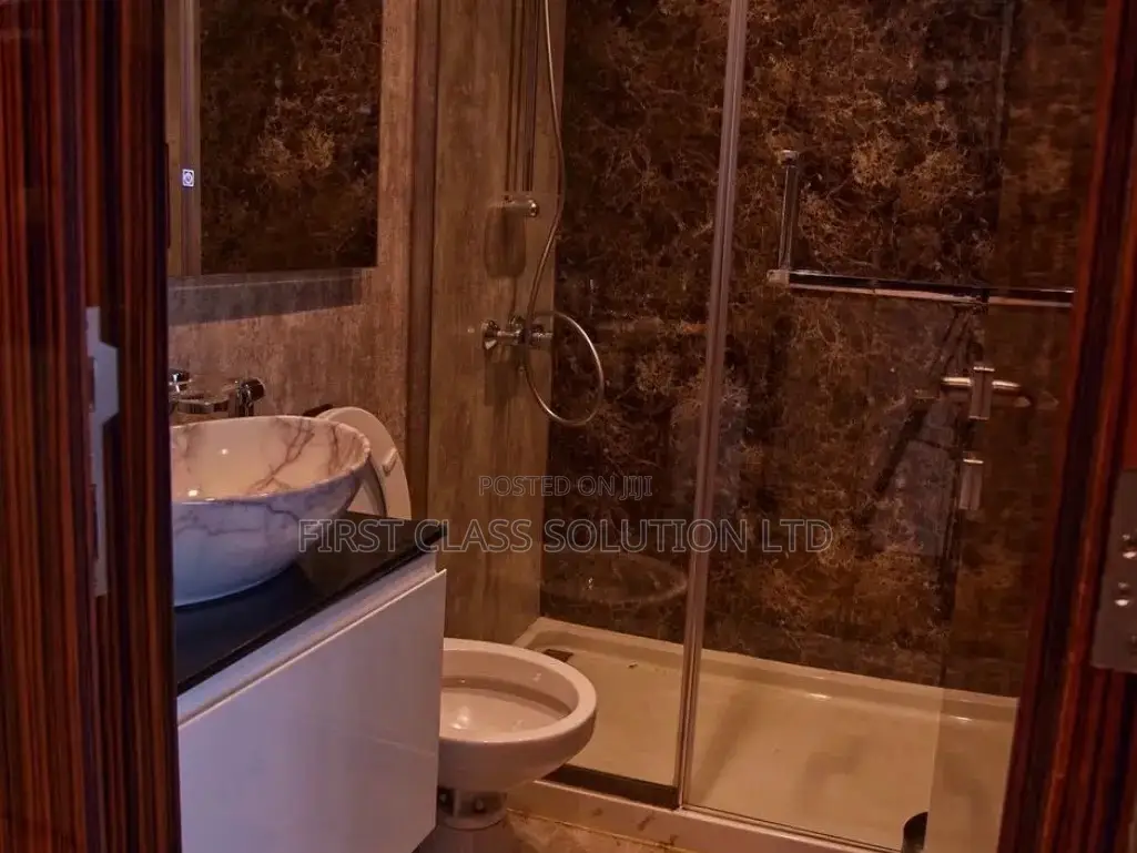 Aquator House Boat Available for Booking