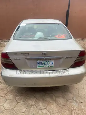 Toyota Camry 2004 Gray
