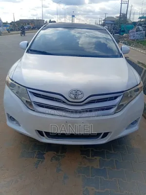 Toyota Venza 2010 White