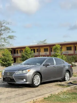 Lexus ES 350 FWD 2015 Gray