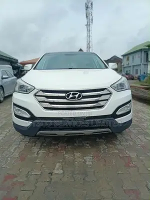 Hyundai Santa Fe 2013 White
